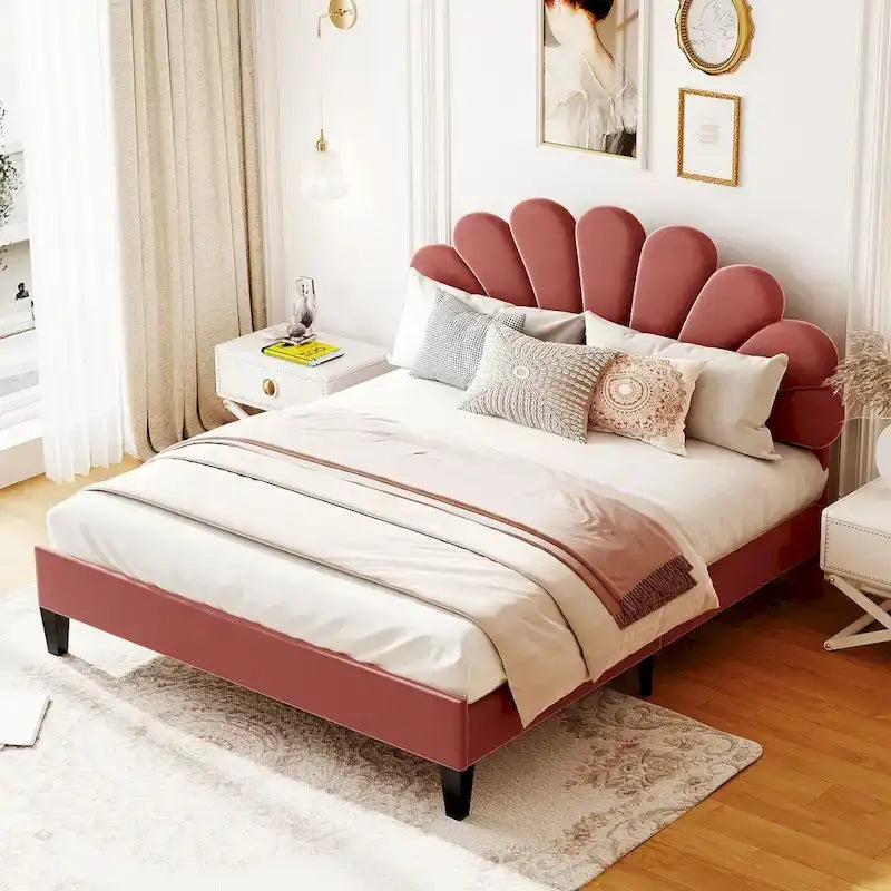 Cama de plataforma tapizada de terciopelo rojo con cabecero de diseño floral, no requiere somier