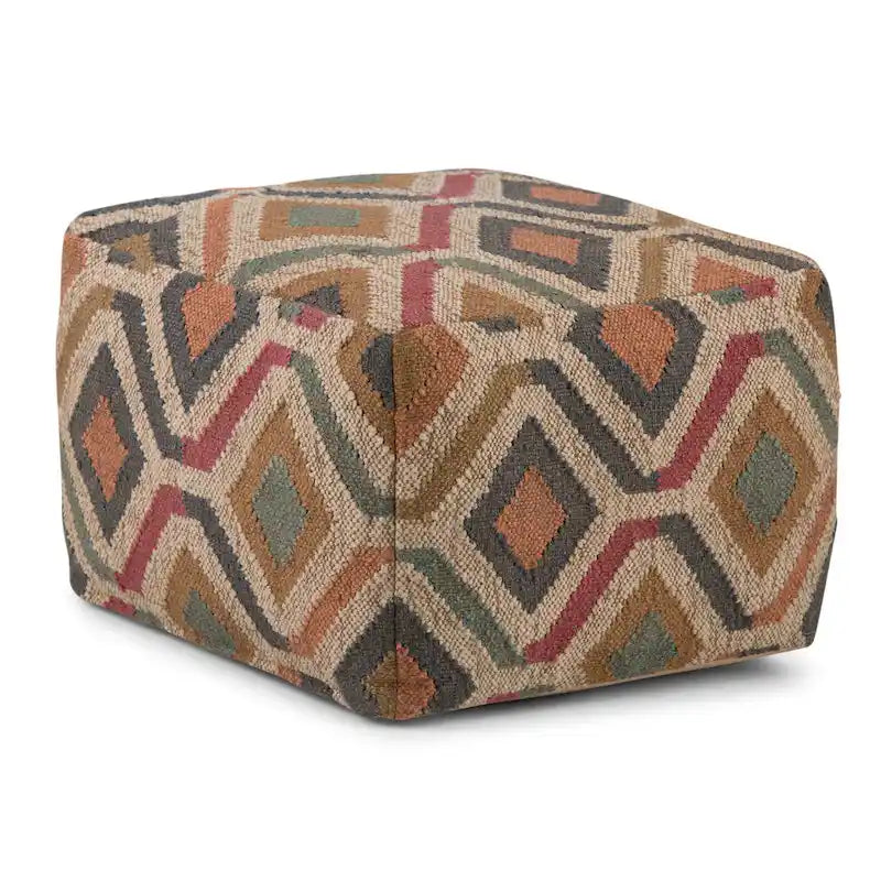 Puf cuadrado bohemio con personalidad
