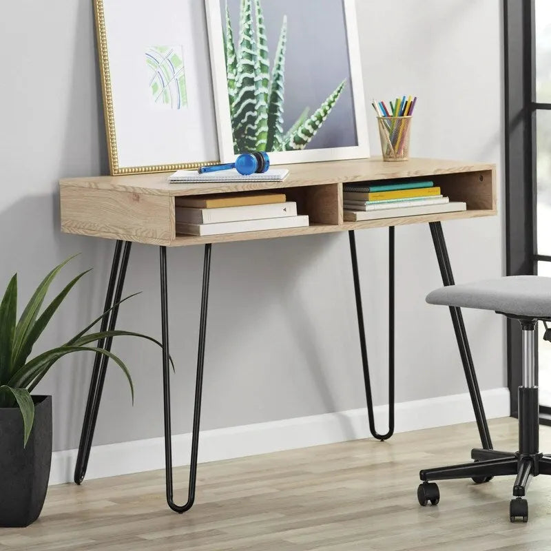 Escritorio minimalista de escritura con patas de horquilla