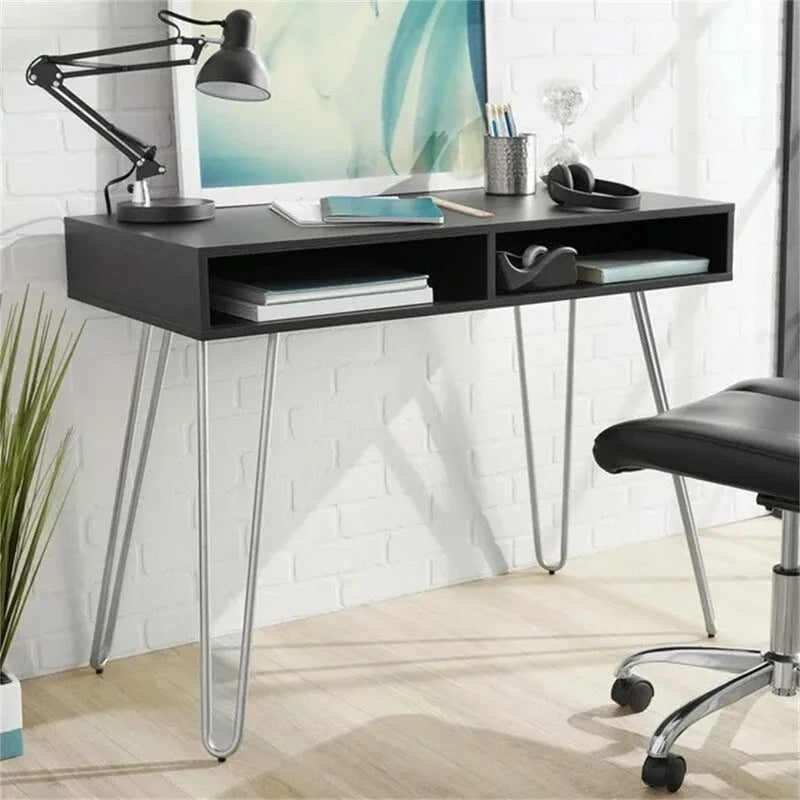 Scrivania minimalista con gambe a forcina